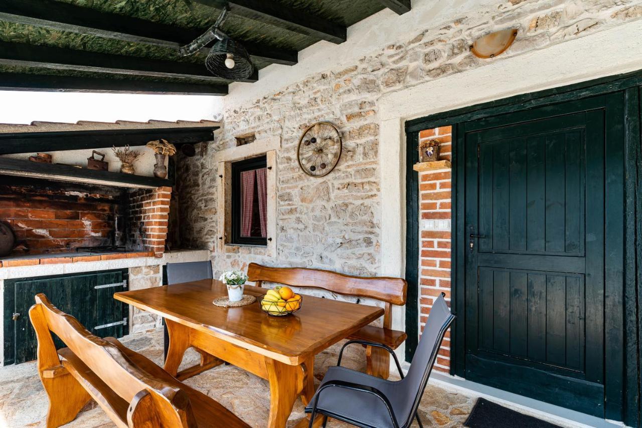 Villa Mia Sukošan 外观 照片